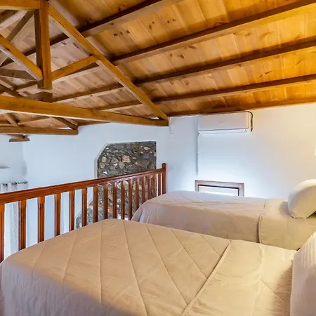 Vakantiehuis Evagelias Garden *